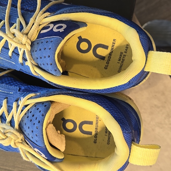 On Running Women's Shoes (Women Sz 8) - Picture 4 of 4